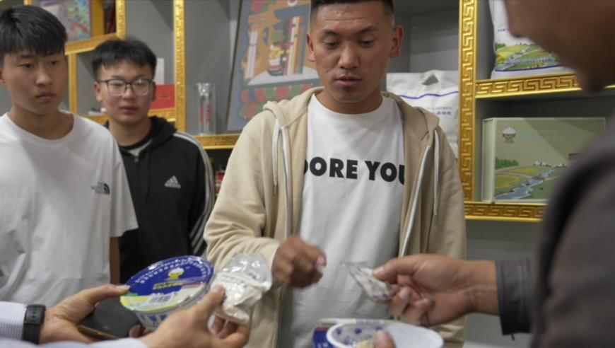 香港高清跑狗图玄机网,顾客称台球厅卫生间装摄像头,精准解释落实及其象征意义_影像版V4.6