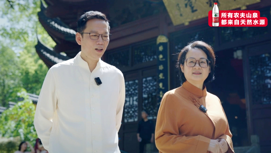 澳门天天彩资料大全网站m6软件亮点,捷克一装载有毒化学品列车脱轨起火,公开决策资料解释落实_轻量版V5.55